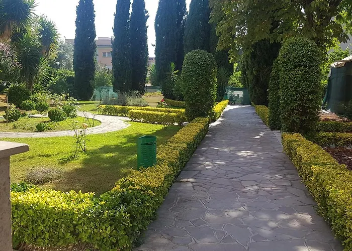 Oasis * Rome